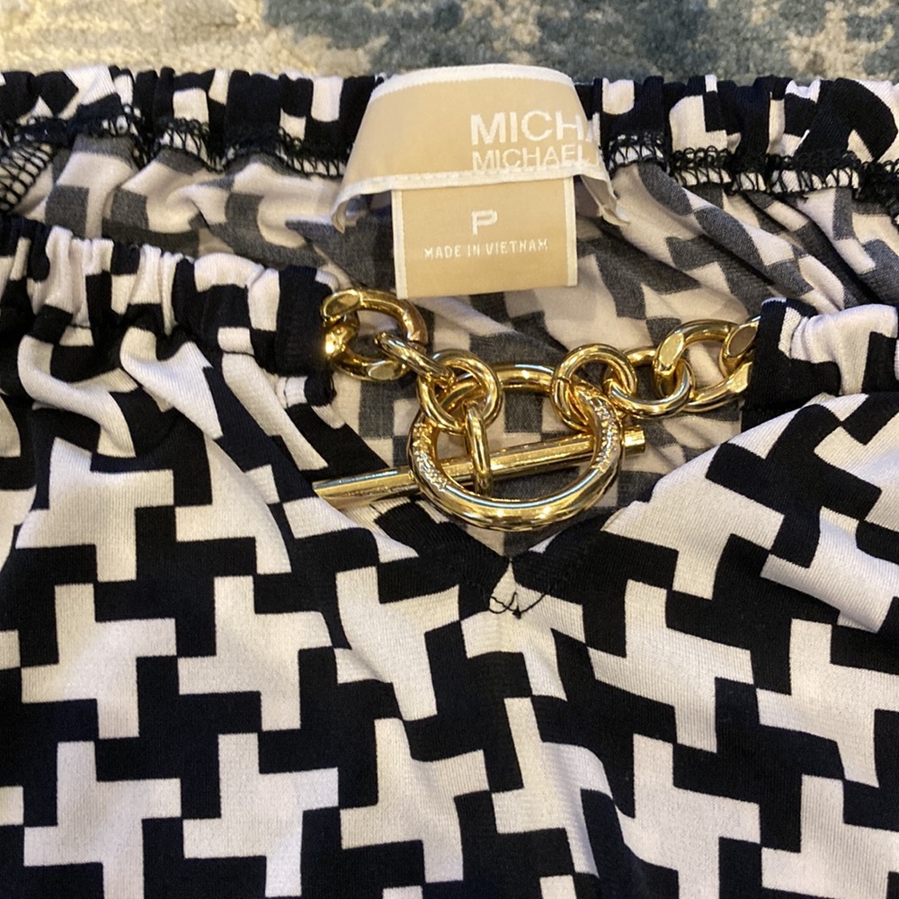 Micheal Kors blouse - Picture 3 of 10